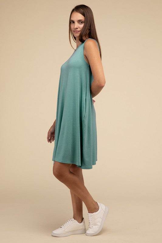 Sleeveless Flared Dress with Side Pockets