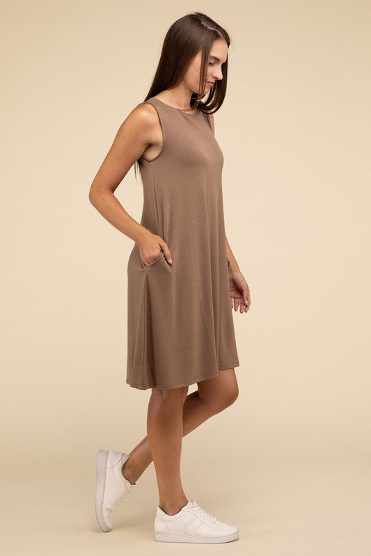 Sleeveless Flared Dress with Side Pockets